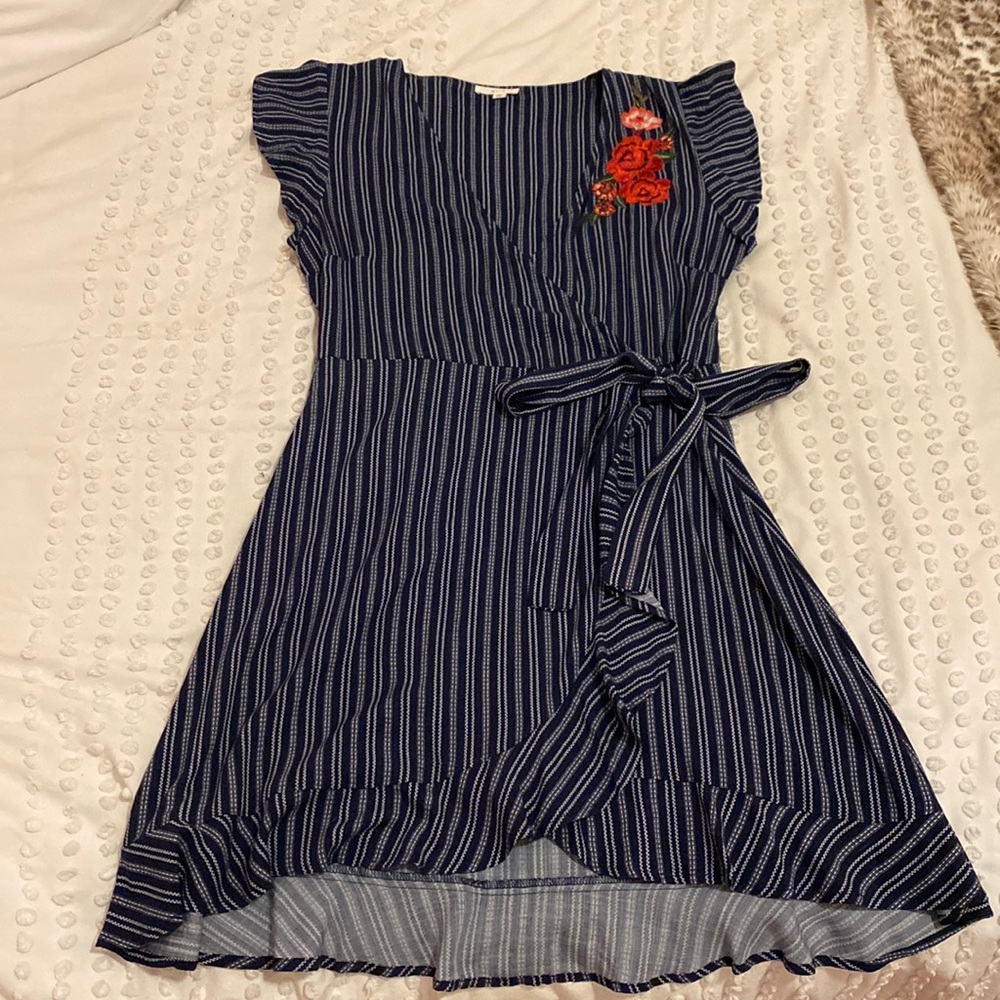 Midi Navy dress with rose detailing and white stripes